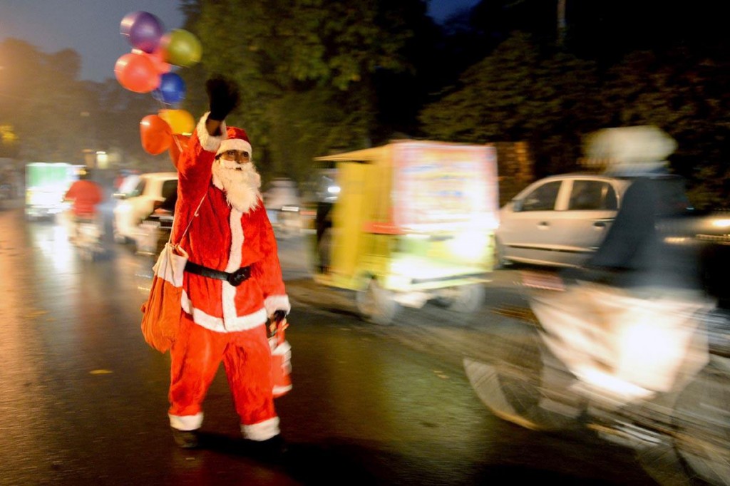 Santa In Lahore Pakistan Celebrating Christmas