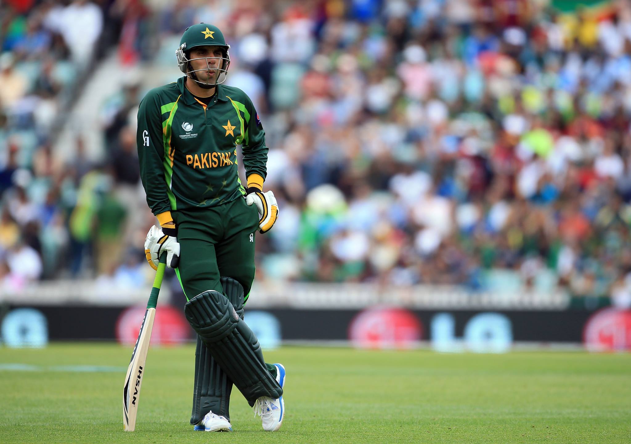 10 Pakistani Batsmen Who Make Us Proud