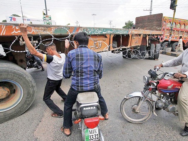 Dr Qadir, PAT, Pakistan Awami Tehreek, GT Road, Dr tahir ul qadri , Dr Tahirul Qadri
