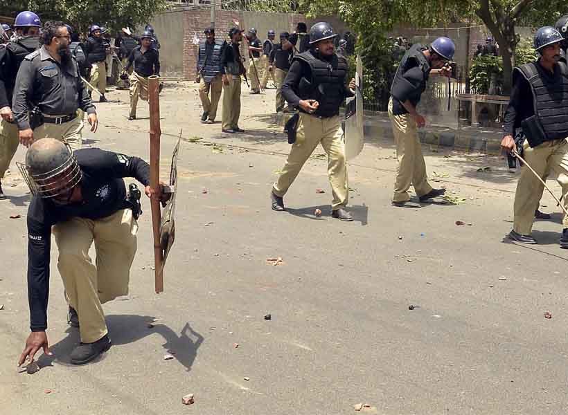 Lahore Clash, Lahore Incident, Qadir, Dr Tahirul Qadri , Police, Lahore, Clash, Pakistan Awami Tehreek, Pakistani News, Karachi News,Lahore News, Business News, Sports News, Politics News, Financial News, Breaking News , World News