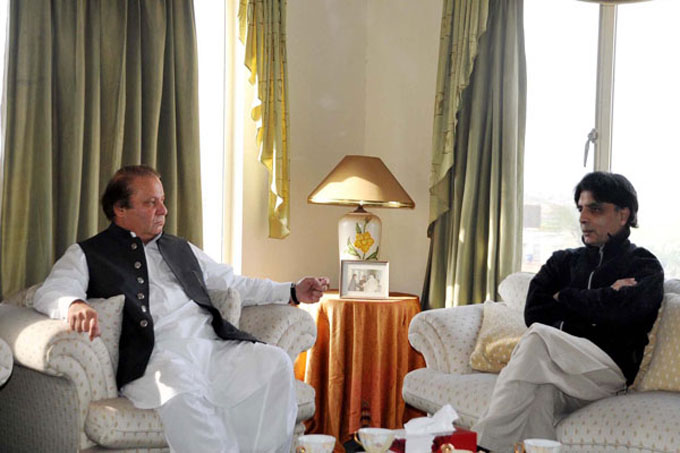 PM Nawaz, Nisar meet in Lahore to 'resolve differences'