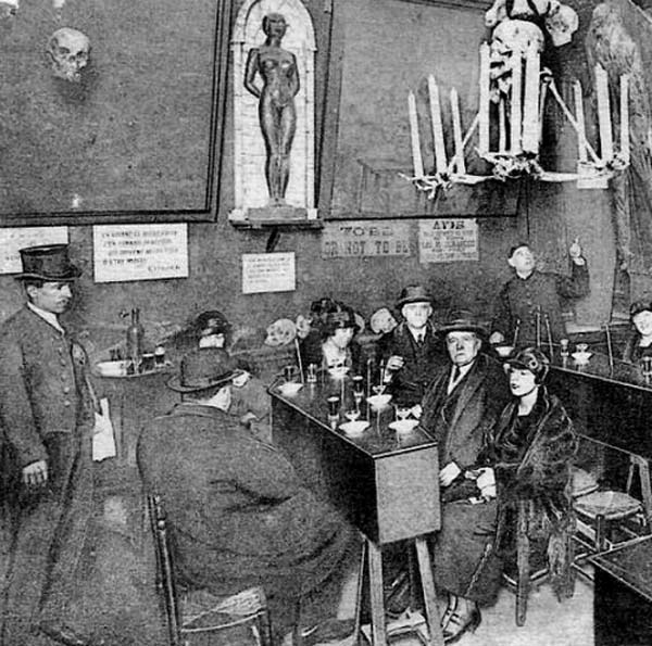 Paris, France in 1800s Parhlo