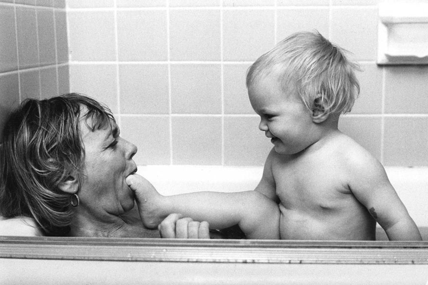Love, Mom, Mother, Photographer, Photographer Found A Box Labeled, Photo's,