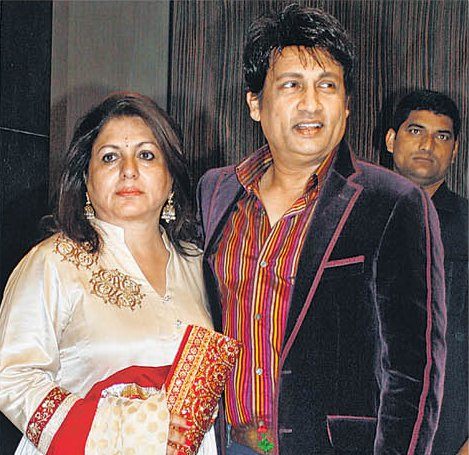 Shekhar-Summan-wife