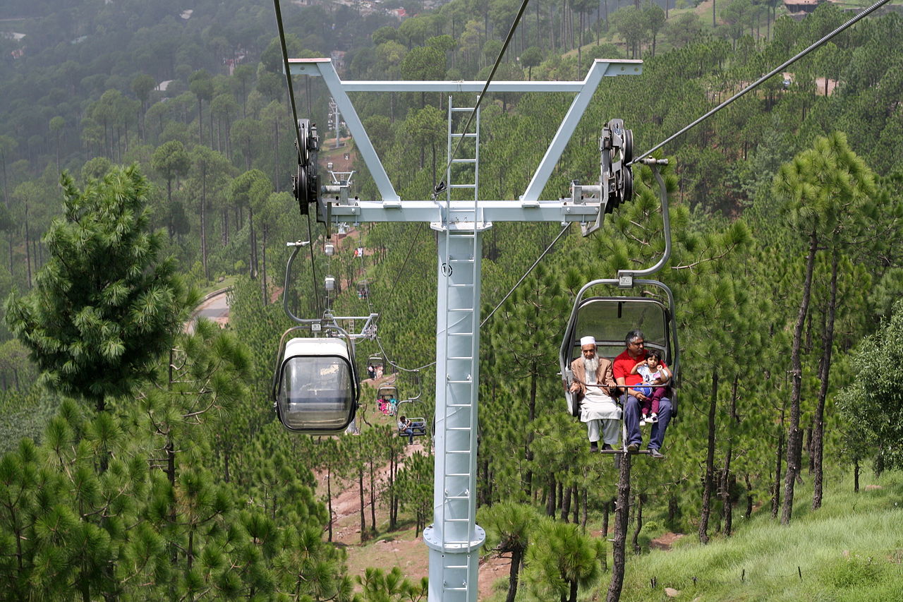 Patriata_Charlift
