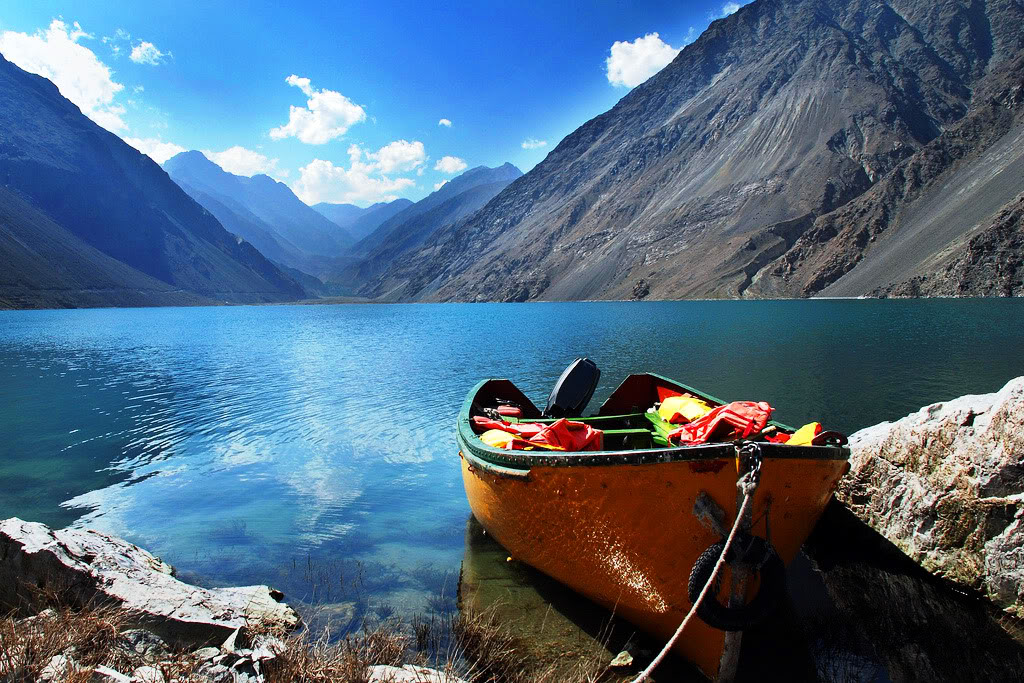 Satpara Lake (1)