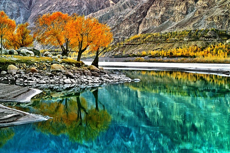Beautiful-Wallpaper-of-Satpara-Lake
