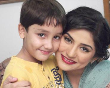 Sanam-Baloch-with-zuhab-khan-picture98238434_201211191125