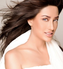 gq-mehwish-hayat-1