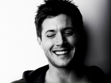 smiling-and-happy_-jensen-ackles