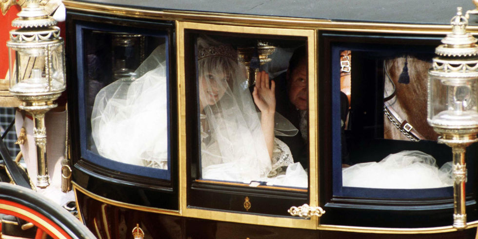 gallery-1438193323-hbz-princess-diana-prince-charles-wedding-gettyimages-73399833