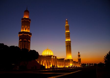 4b8a826b-2fd7-42f6-a40d-529ea2776bb7.Oman-muscat-sultanqaboosgrandmosque