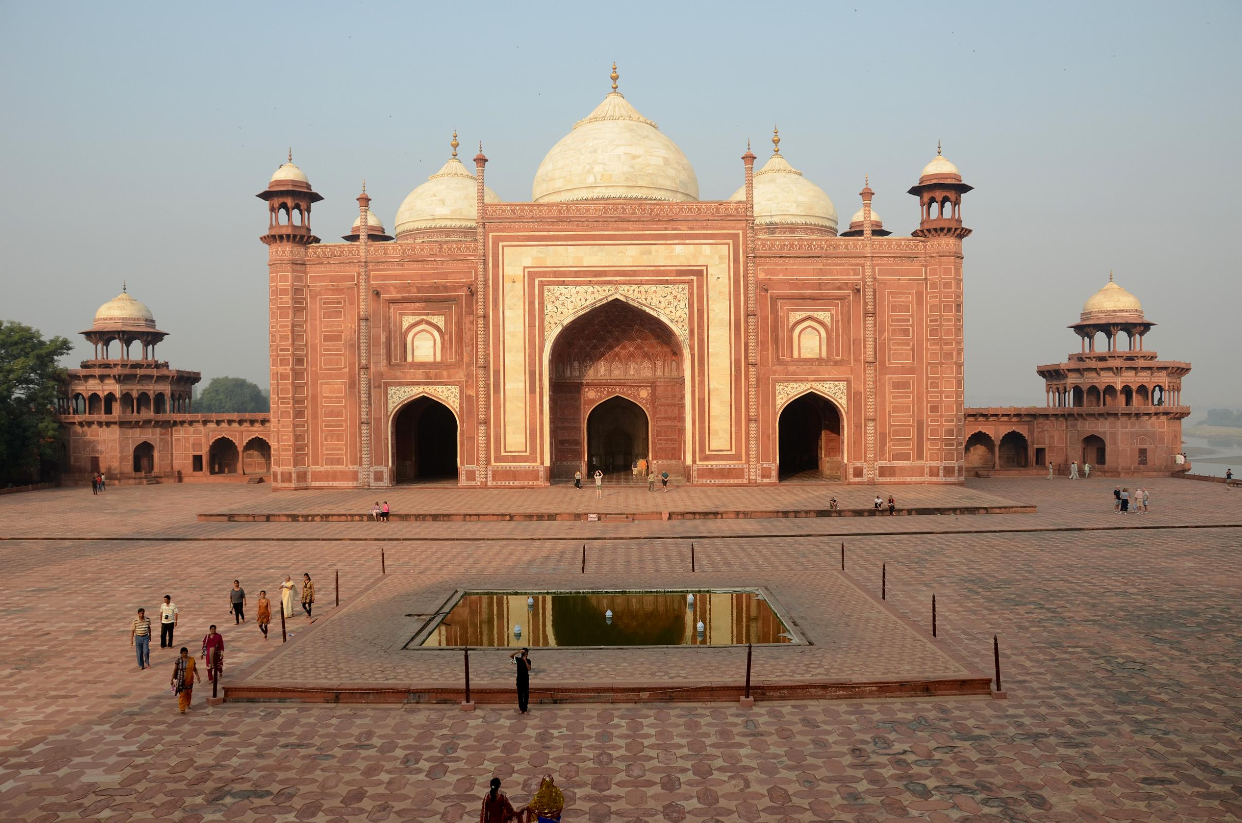 Agra Taj Mahal 32 Taj Mahal Mosque Just After Sunrise