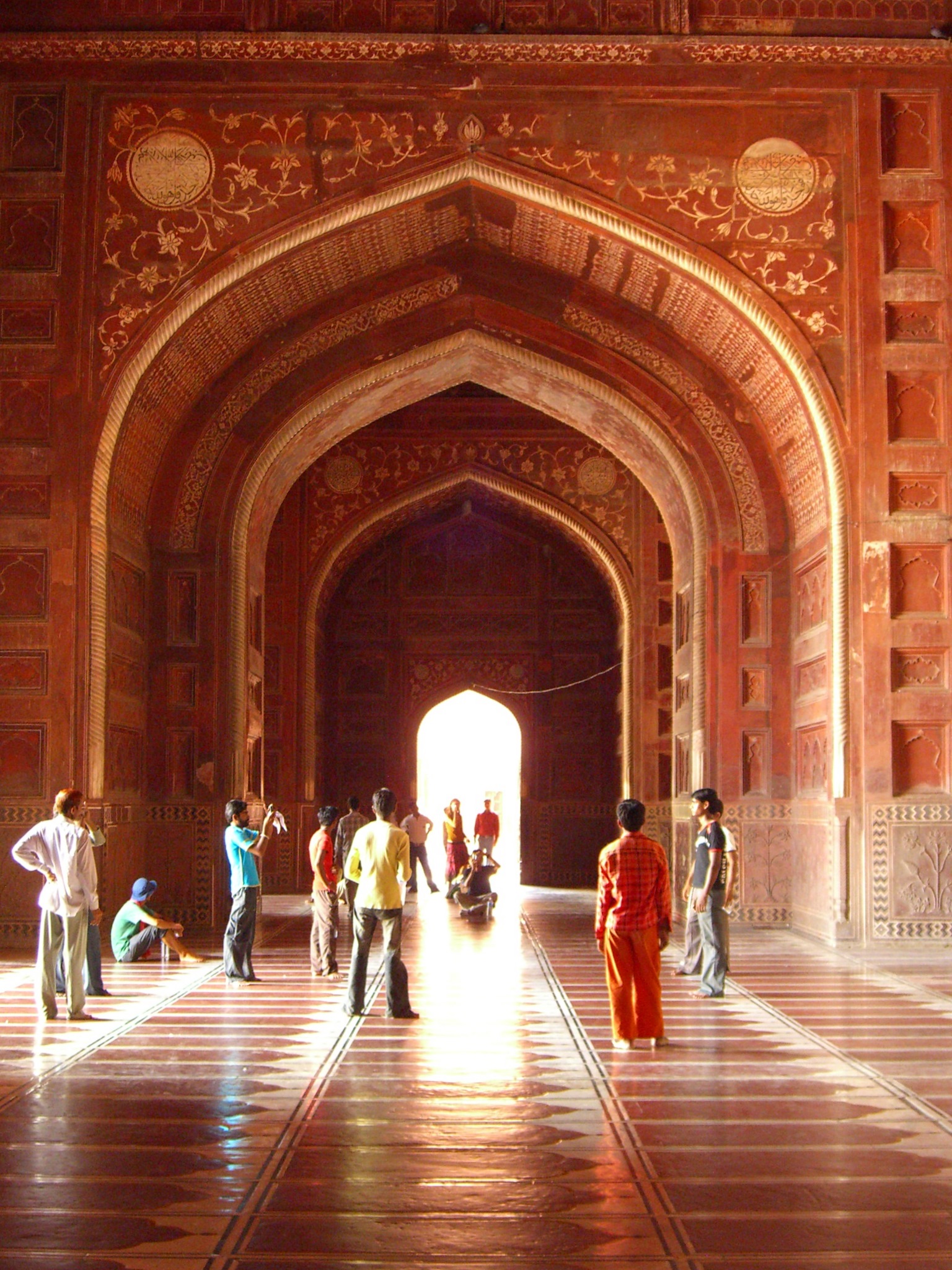 taj_mahal_mosque_interior_agra
