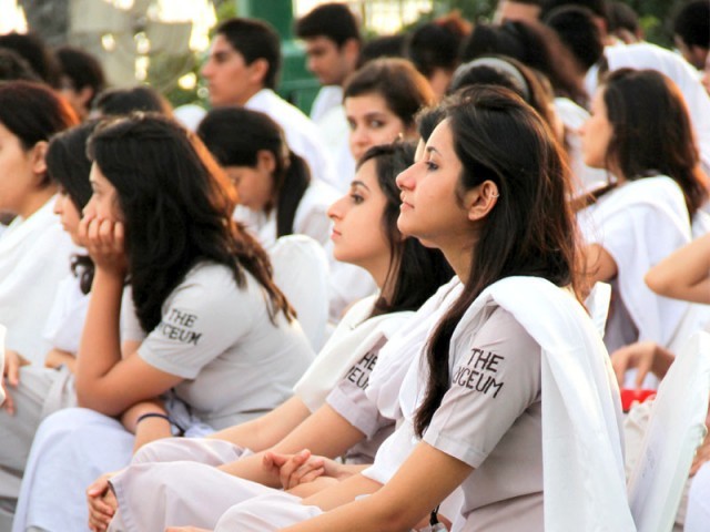 11 Kinds Of Girls You See At Lyceum