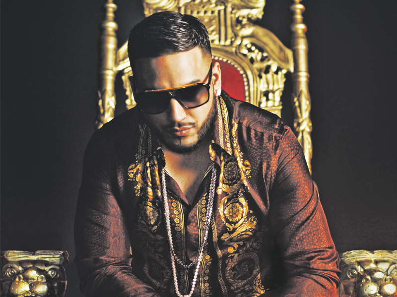 ImranKhan-Satisfya_2