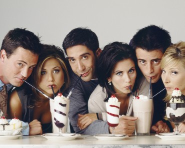 FRIENDS -- Season 2 -- Pictured: (l-r) Matthew Perry as Chandler Bing, Jennifer Aniston as Rachel Green, David Schwimmer as Ross Geller, Courteney Cox as Monica Geller, Matt LeBlanc as Joey Tribbiani, Lisa Kudrow as Phoebe Buffay  (Photo by NBC/NBCU Photo Bank via Getty Images)
