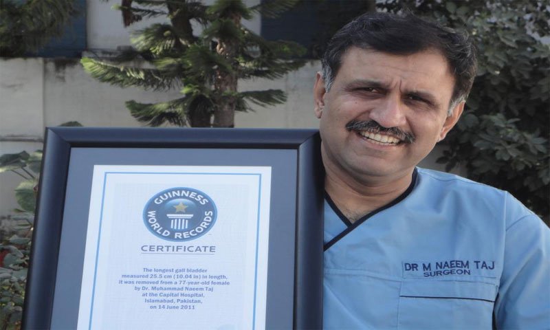 Pakistani-surgeon-wside
