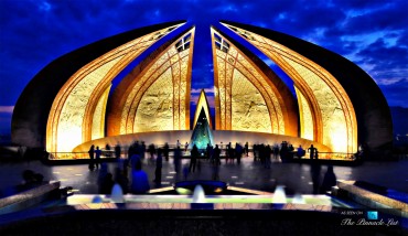 pakistan monument