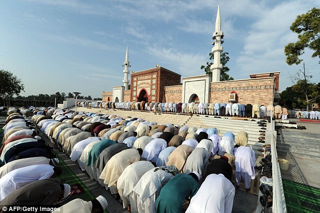 san-bernardino-attack-tashfeen-malik-parhlo (5)