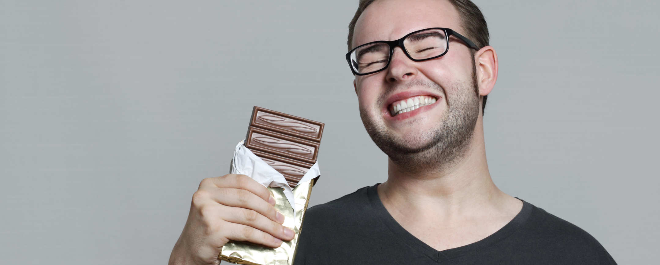 014---Man-eating-chocolate-[ss]--tojpeg_1430141267879_x2