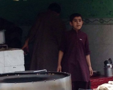 Parhlo People: Chaiwala’s Chotu Shares His Extraordinary Story