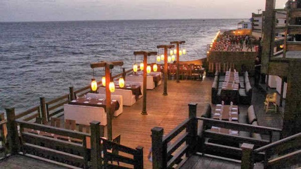 10 Most Exclusive Places To Dine In Karachi