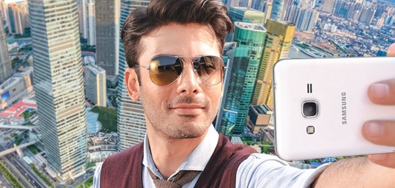 Fawad-Khan-Samsung-Ad
