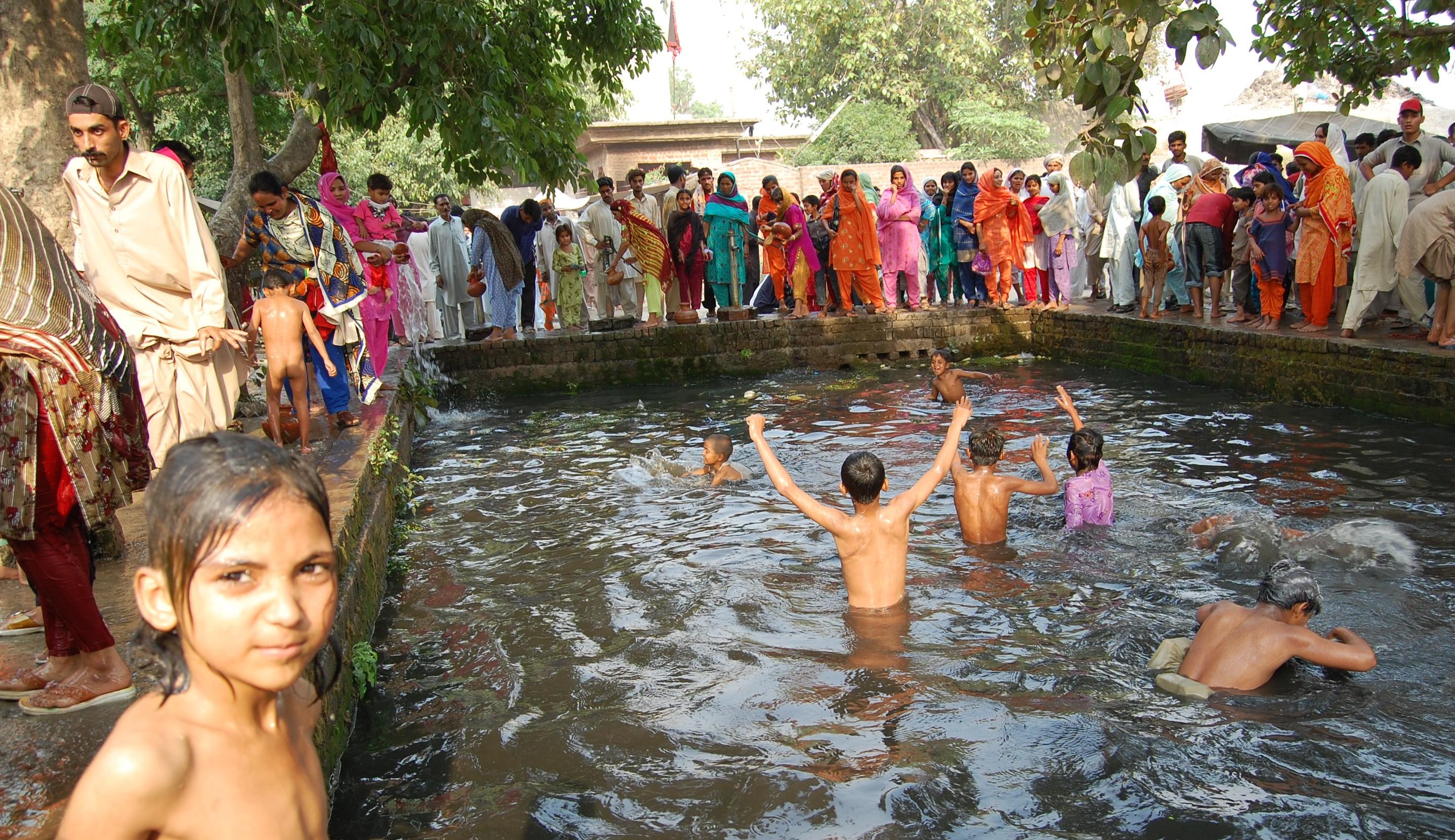 shrine-of-peer-baba1