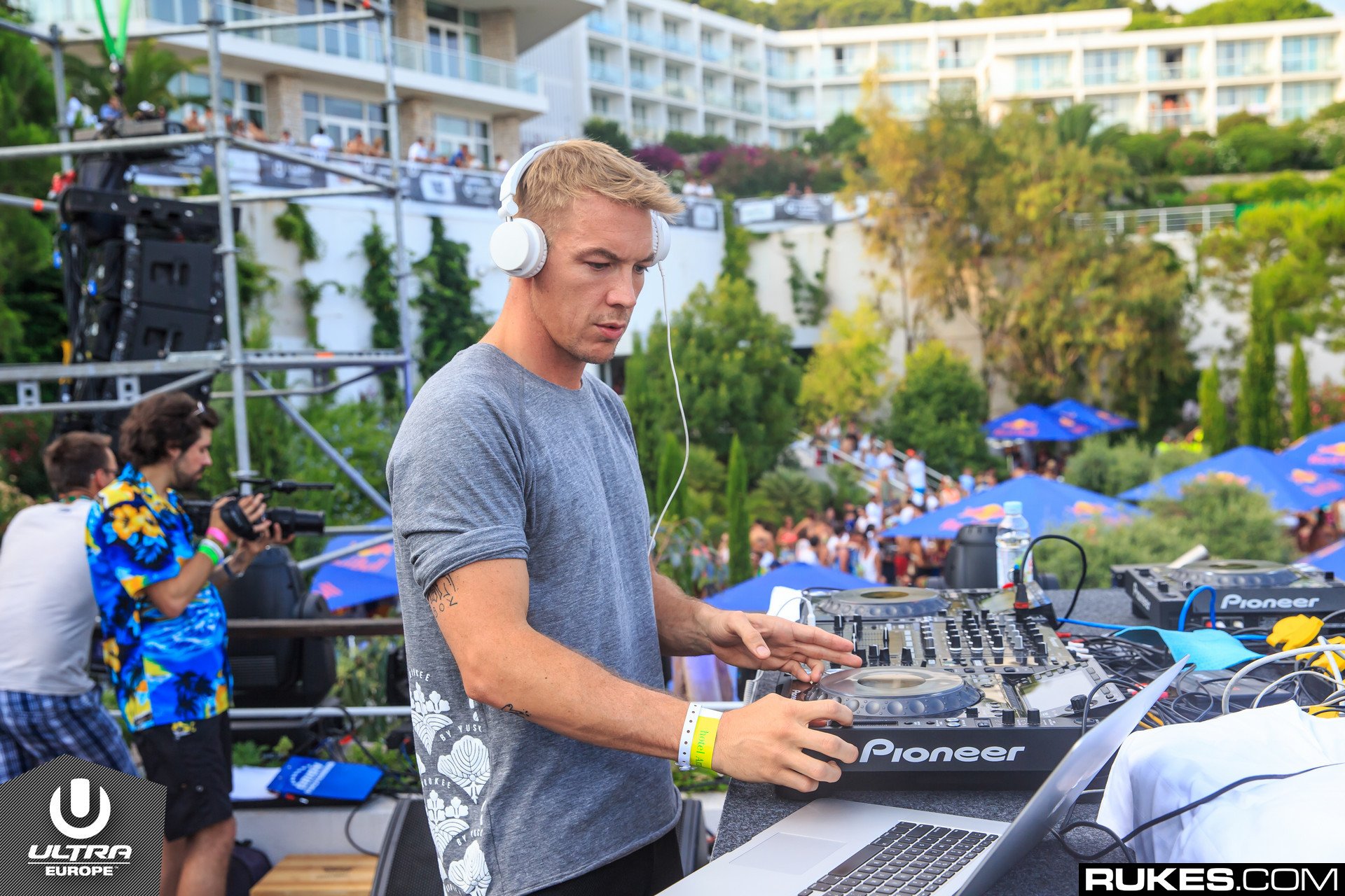 Diplo1