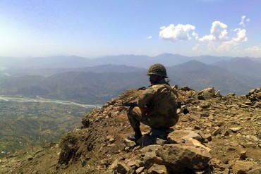 Keeping_watch_at_Baine_Baba_Ziarat_-_Flickr_-_Al_Jazeera_English (1)