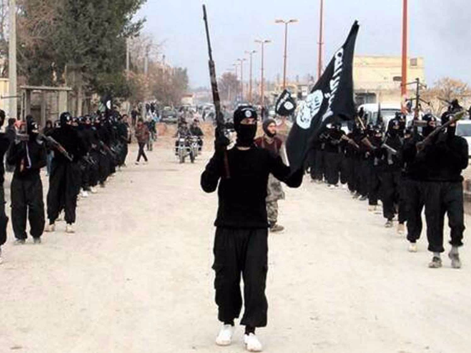 an-isis-defector-explained-a-key-reason-people-continue-joining-the-group