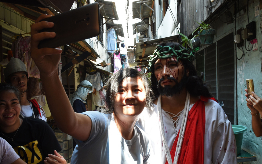 easter-selfie_3600596k