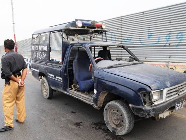 1088614-policemobileMUHAMMADNOMAN-1461146096-825-640x480 (1)