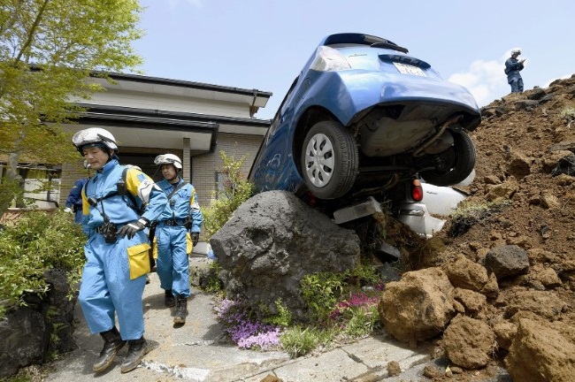 ecuador japan earthquakes