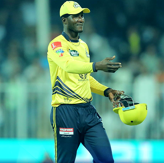 Darren-Sammy-in-peshawar-zalmi-uniform