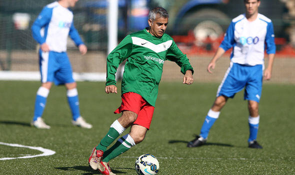Sadiq-Khan parhlo 3