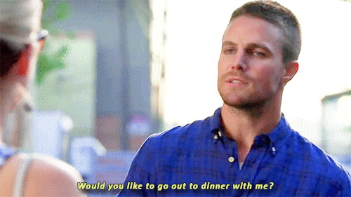 Arrow Has a Special Message for His Pakistani Fans!