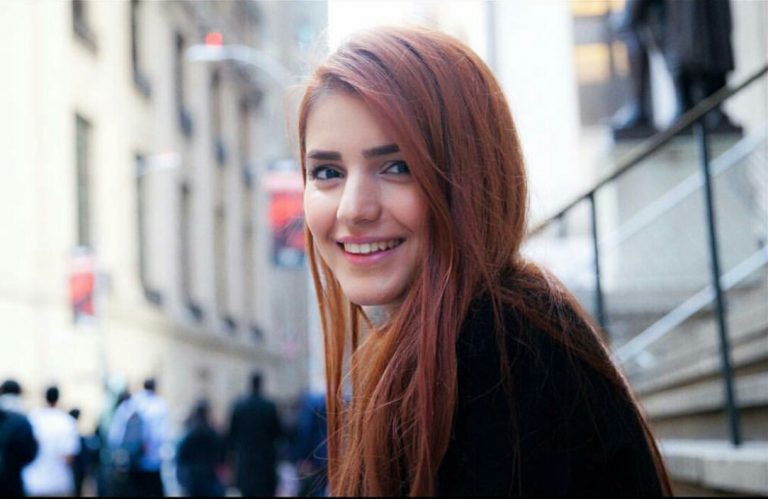 Momina Mustehsan Biography, Personal Life, Family and Music|Parhlo.com