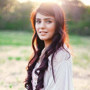 momina mustehsan biography