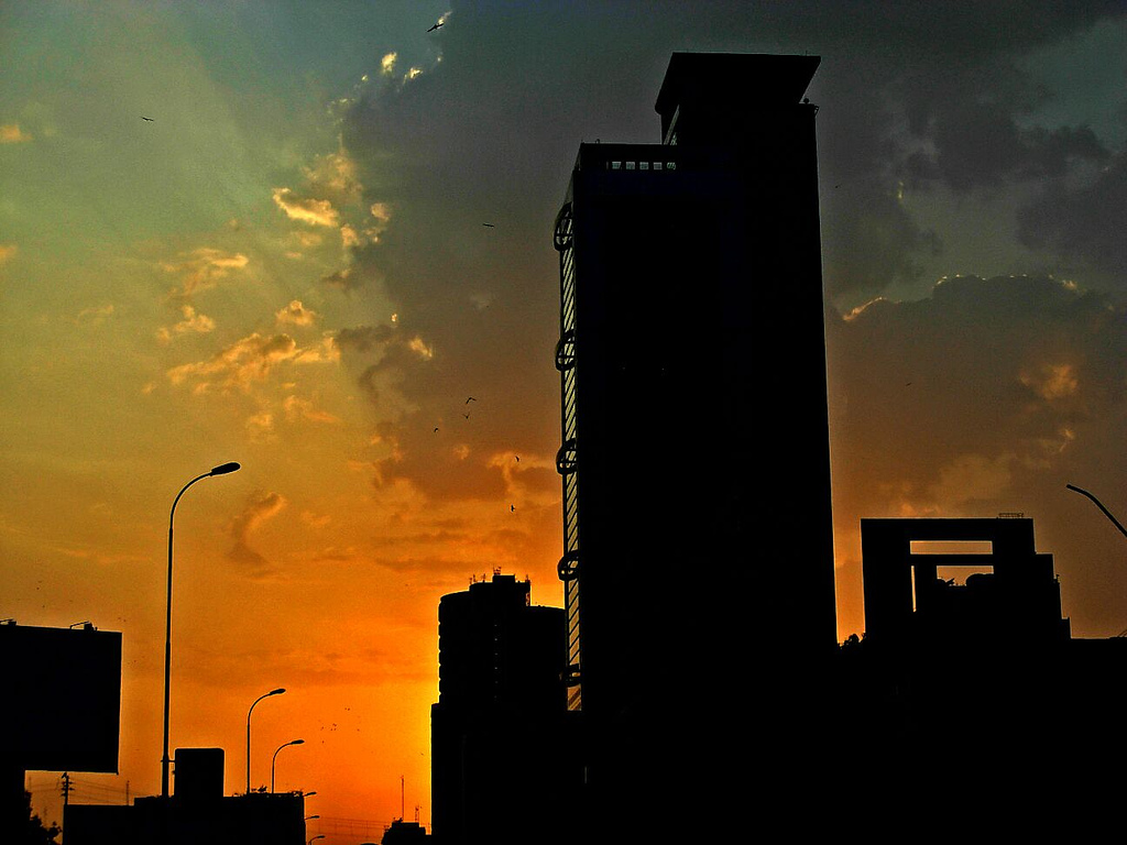 11 Questions We All Have for Karachiites About Karachi - Parhlo.com 11 Questions We All Have for Karachiites About Karachi - Parhlo.com