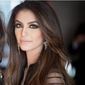 Faryal Makhdoom - Biography, Married Life, Career and Problems - Parhlo.com