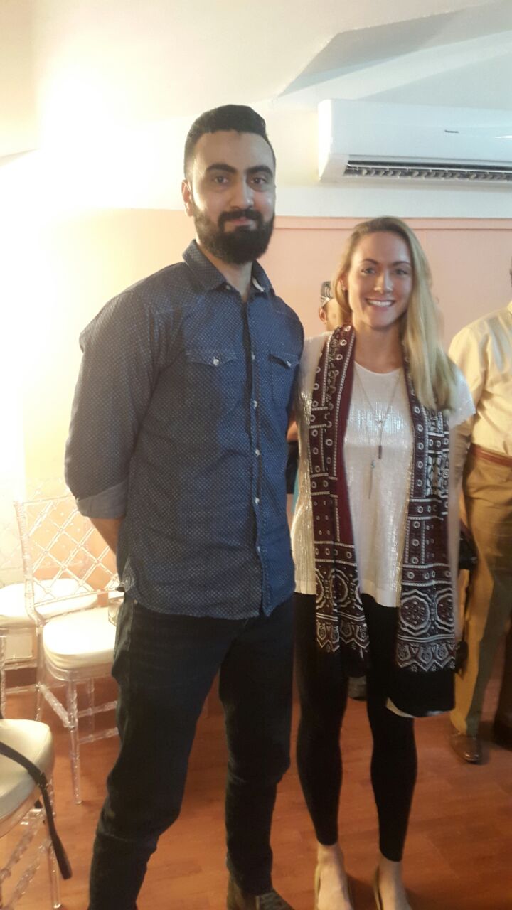 Cassandra De Pecol Visited Karachi, Pakistan And Amazing Happened - Parhlo.com