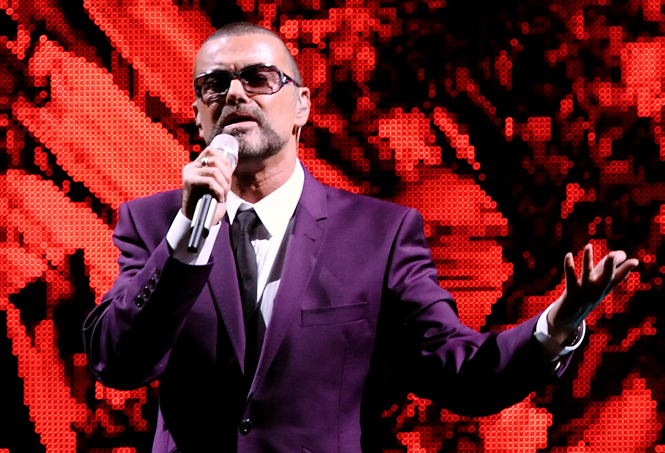George Michael's Last Christmas - Parhlo.com George Michael's Song "Last Christmas" - Best Tribute On His Death - Parhlo.com
