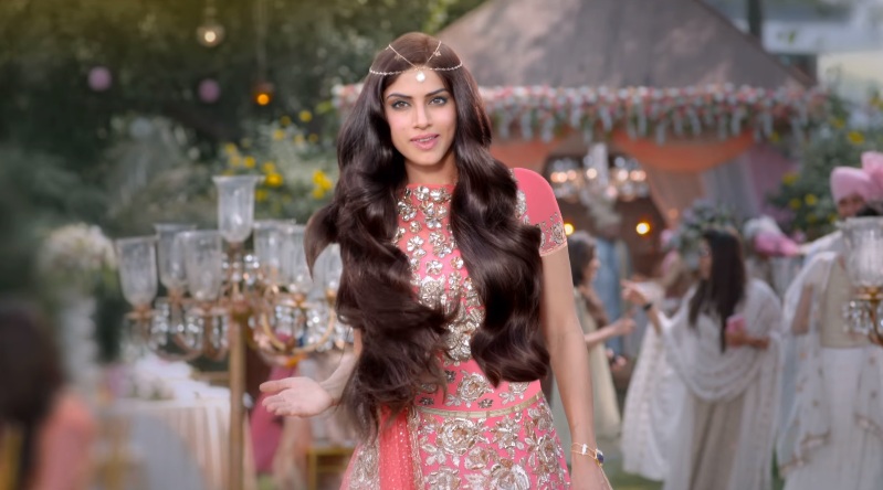 This Is What Every Pakistani Girl Needs to Have the Perfect Hair for an  Upcoming Wedding