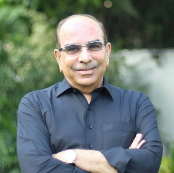 Malik Riaz Sets An Example For Humanity By Offering Rs. 1 Billion To ...