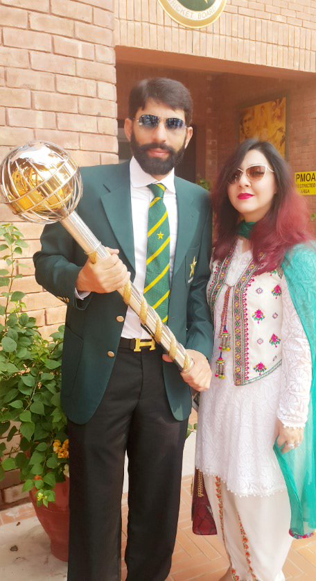 کرکٹرز اور ان کی اہلیہ