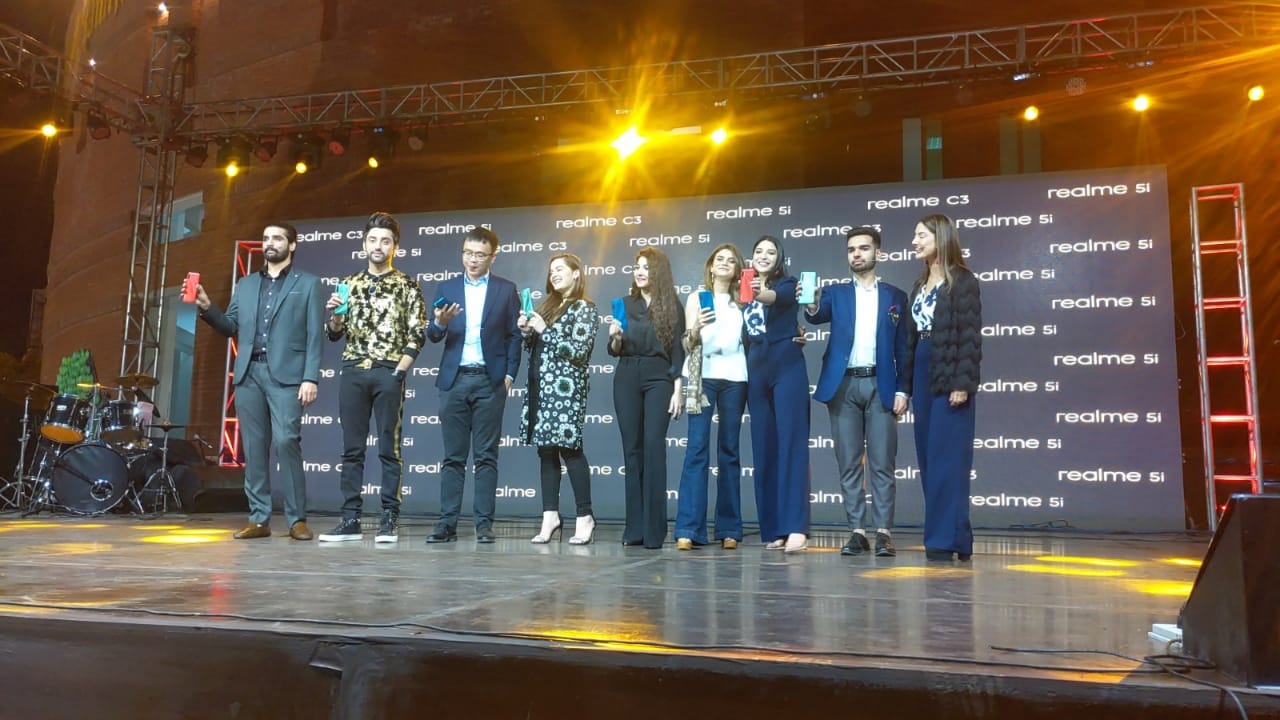 realme launch in uni