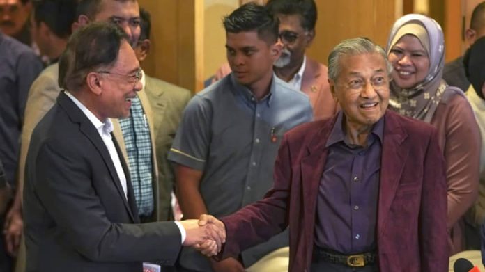 Mahathir Mohamed Resignation