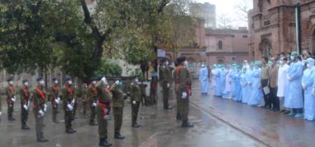 Punjab police guard of honour to doctors